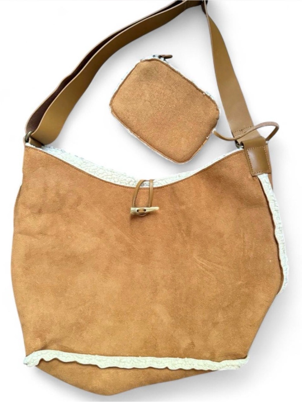 GAP tan faux suede and sherpa lined shoulder bag with sherpa trim. Leather strap